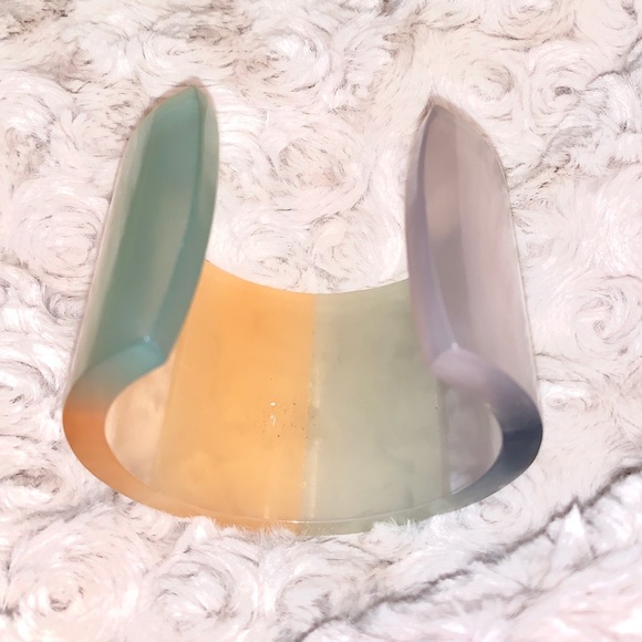 Stunning cuff bracelet - Picture 5 of 8